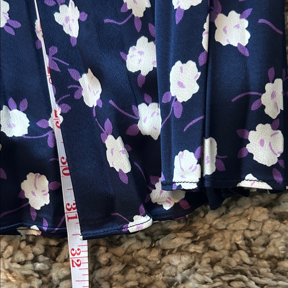 J Crew Navy Floral Pleated Midi Skirt. NWOT. Size 6 - Picture 10 of 11